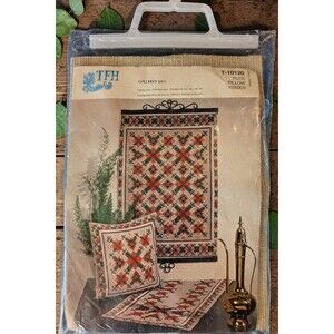 TFH Guro Garn Needlepoint Pillow Norway T10120 VINTAGE Linen Kit